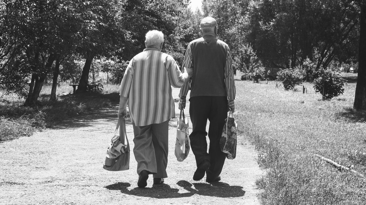 Umirovljenici i starije osobe