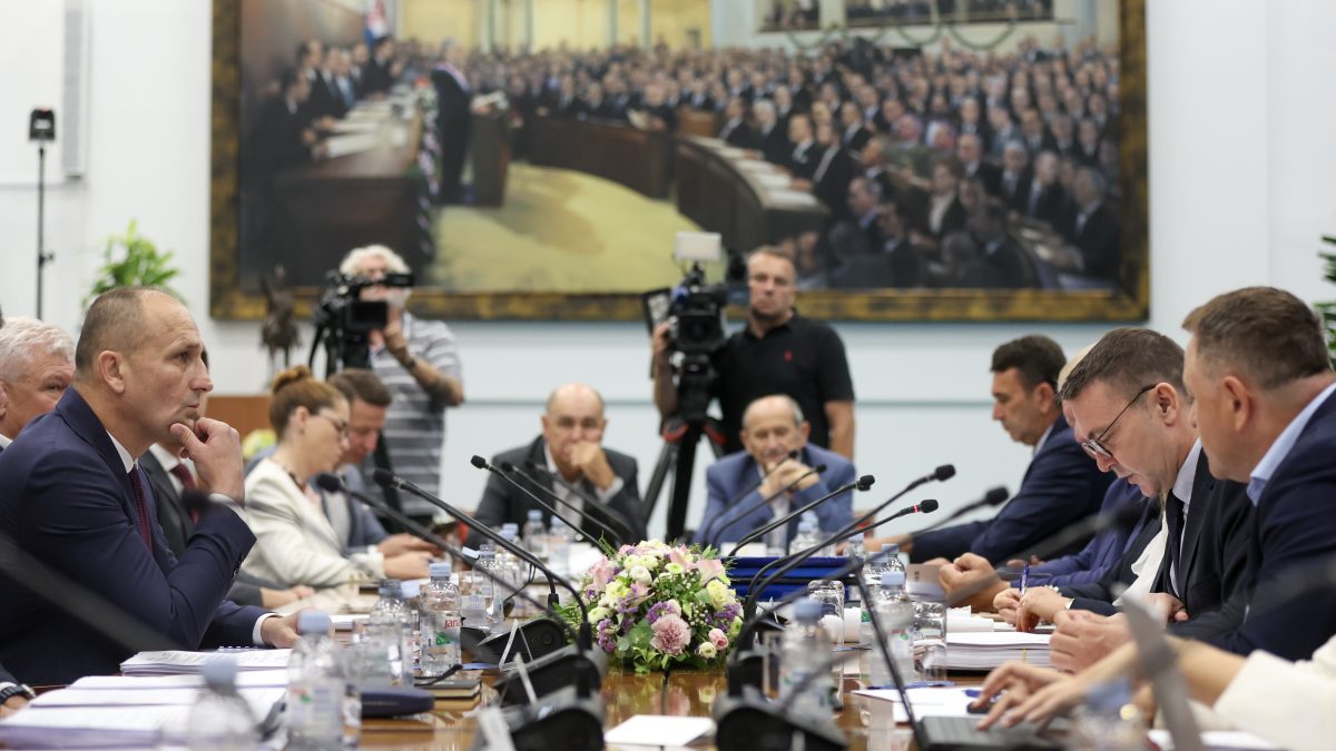 Prigovor savjesti odnosno civilnu službu treba u konačnom zakonu detaljnije urediti